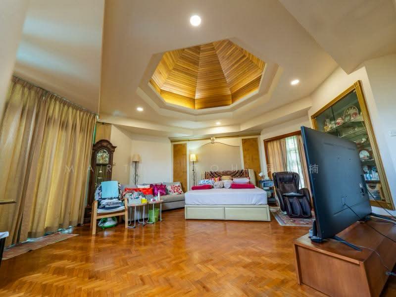🌟High-Value Elevated STUNNING GCB with Future Potential! WIDE FRONTAGE🌟, , 6 Bedrooms, 7,000 sqft, Good Class Bungalow For Sale, by Martin Goh 吴伟楠, 500148692 - Bedroom - PropertyGuru.com.sg