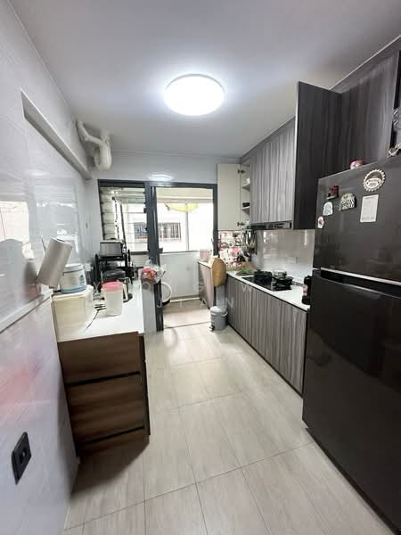 460A Sengkang West Way, 460A Sengkang West Way, Room Rental, 100 sqft, HDB Flat For Rent, by Yeong Wei Jian, 500148707 - Kitchen - PropertyGuru.com.sg