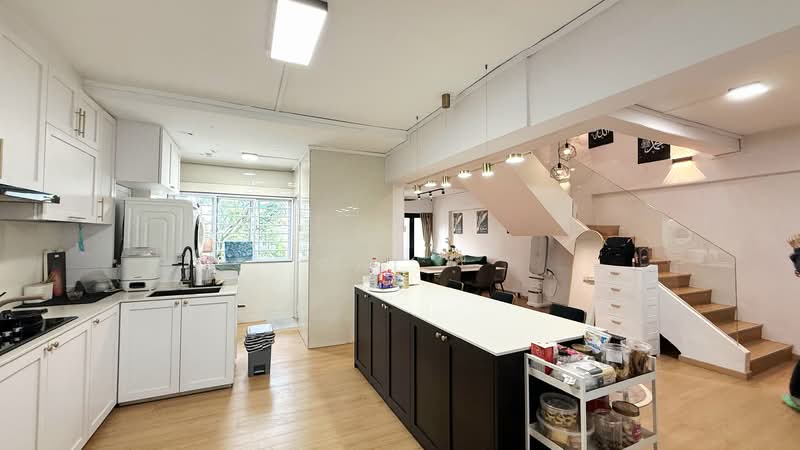 547 Jurong West Street 42, 547 Jurong West Street 42, 3 Bedrooms, 1,506 sqft, HDB Flat For Sale, by Zai ., 500148710 - Kitchen - PropertyGuru.com.sg