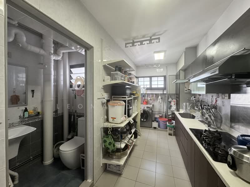 692A Choa Chu Kang Crescent, 692A Choa Chu Kang Crescent, 3 Bedrooms, 1,184 sqft, HDB Flat For Sale, by Leonard Boey, 500148711 - Kitchen - PropertyGuru.com.sg