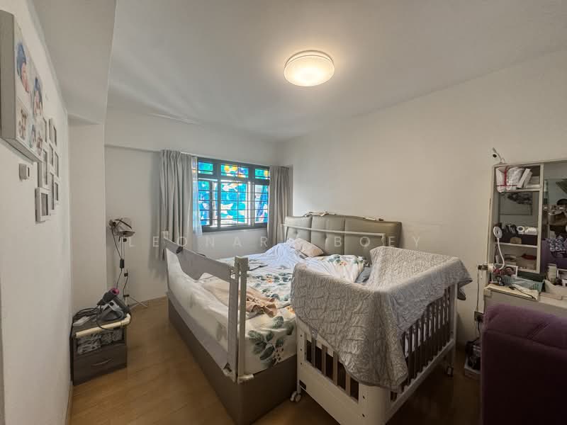 692A Choa Chu Kang Crescent, 692A Choa Chu Kang Crescent, 3 Bedrooms, 1,184 sqft, HDB Flat For Sale, by Leonard Boey, 500148711 - Bedroom - PropertyGuru.com.sg