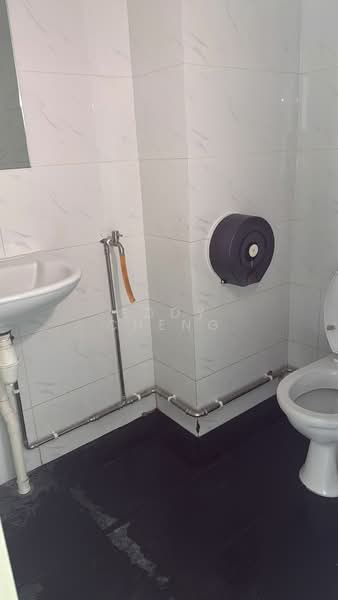 Link @ AMK, 3 Ang Mo Kio Street 62, 2,143 sqft, Light Industrial (B1) For Rent, by Eddy Cheng, 500148723 - Bathroom - CommercialGuru.com.sg