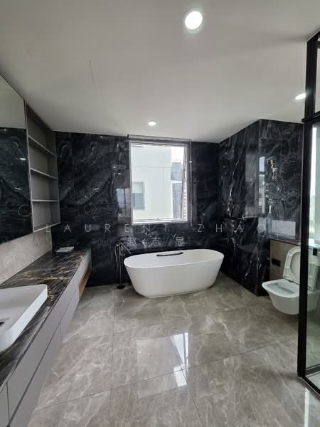 Boulevard 88, 86 Orchard Boulevard, 3 Bedrooms, 1,776 sqft, Condominium For Sale, by Laurent Zhao 赵志显, 500148737 - Bathroom - PropertyGuru.com.sg