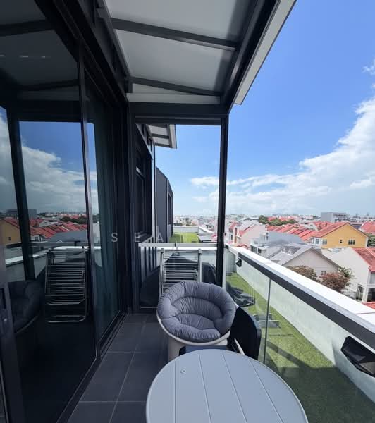 Olloi, 50 Lorong 101 Changi Road, 3 Bedrooms, 1,184 sqft, Condominium For Rent, by Sean Ho, 500148746 - Balcony - PropertyGuru.com.sg