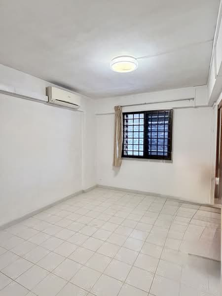 149 Silat Avenue, 149 Silat Avenue, 2 Bedrooms, 721 sqft, HDB Flat For Sale, by Wendy Tan, 500148756 - Bedroom 2 - PropertyGuru.com.sg