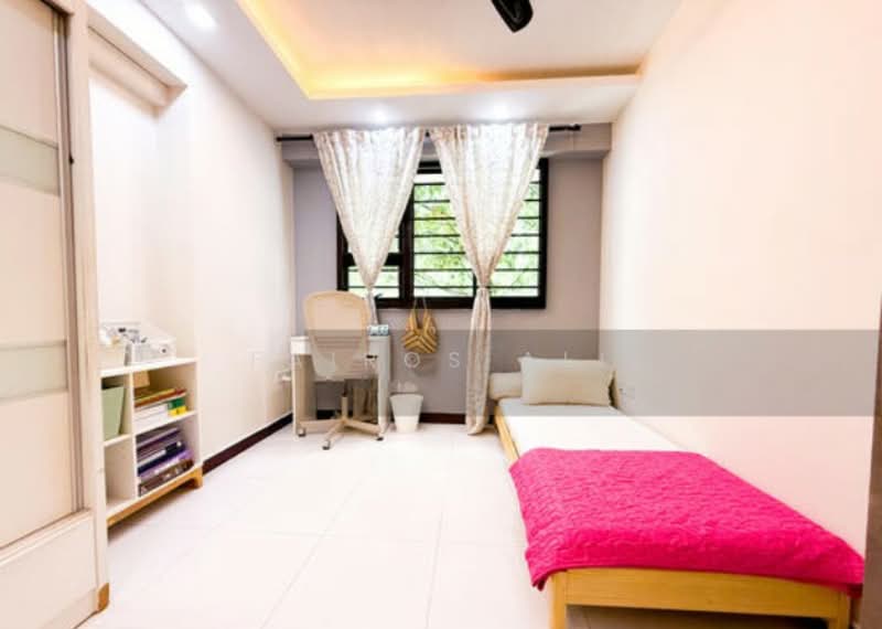 260C Punggol Way, 260C Punggol Way, 3 Bedrooms, 1,001 sqft, HDB Flat For Sale, by Fairos Ali, 500148774 - Bedroom - PropertyGuru.com.sg
