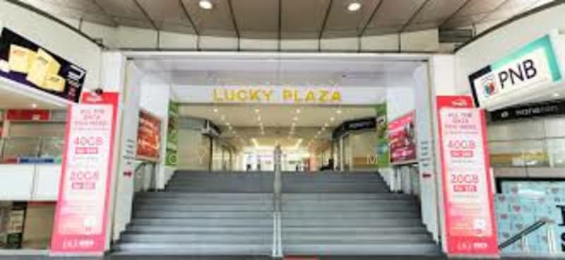 Lucky Plaza, 304 Orchard Road, 884 sqft, Mall Shop For Sale, by Cyrus Lim, 500148777 - Exterior - CommercialGuru.com.sg