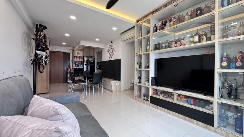 8C Upper Boon Keng Road, 8C Upper Boon Keng Road, 3 Bedrooms, 1,022 sqft, HDB Flat For Sale, by CJ Ang, 500148795 - Living Room - PropertyGuru.com.sg