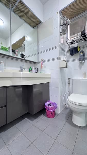 8C Upper Boon Keng Road, 8C Upper Boon Keng Road, 3 Bedrooms, 1,022 sqft, HDB Flat For Sale, by CJ Ang, 500148795 - Bathroom - PropertyGuru.com.sg