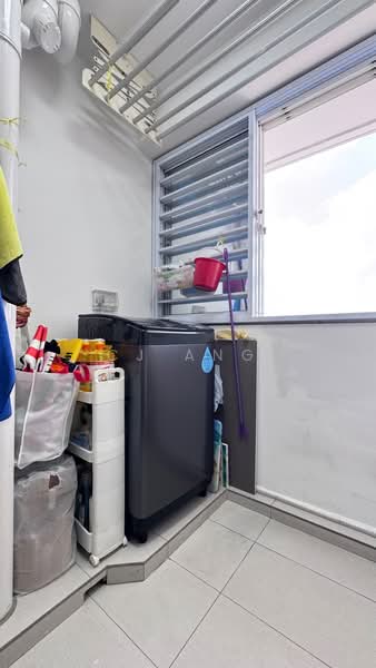 8C Upper Boon Keng Road, 8C Upper Boon Keng Road, 3 Bedrooms, 1,022 sqft, HDB Flat For Sale, by CJ Ang, 500148795 - Balcony - PropertyGuru.com.sg