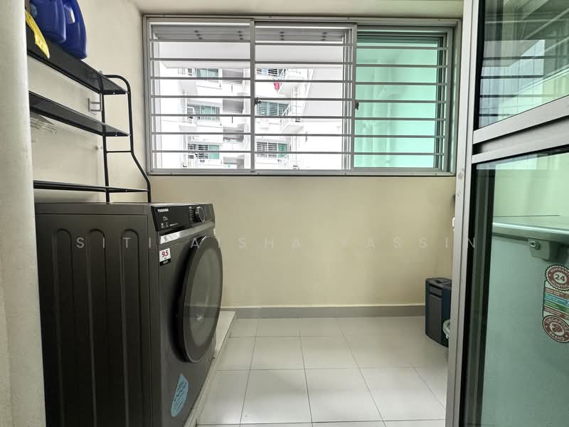 163C Rivervale Crescent, 163C Rivervale Crescent, 3 Bedrooms, 990 sqft, HDB Flat For Sale, by Siti Aisha Yassin, 500148799 - Balcony - PropertyGuru.com.sg