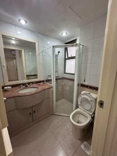 Parkview Apartments, 3 Bukit Batok Street 25, 2 Bedrooms, 980 sqft, Apartment For Rent, by Lua Chong Teck, 500148801 - Bathroom - PropertyGuru.com.sg