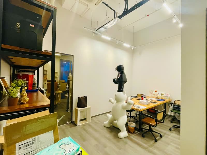 CT Hub, 2 Kallang Avenue, 1,668 sqft, Light Industrial (B1) For Sale, by Zola Tan, 500148812 - Interior - CommercialGuru.com.sg