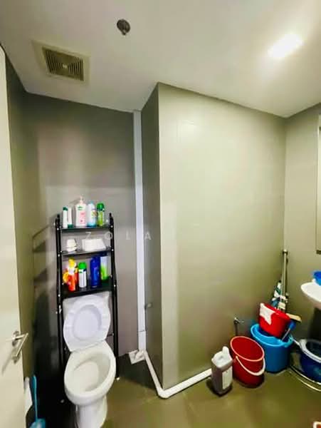 CT Hub, 2 Kallang Avenue, 1,668 sqft, Light Industrial (B1) For Sale, by Zola Tan, 500148812 - CommercialGuru.com.sg