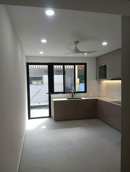 9 jalan riang, jalan riang, 4 Bedrooms, 1,482 sqft, Corner Terrace For Rent, by Joanne Gan, 500148813 - Kitchen - PropertyGuru.com.sg