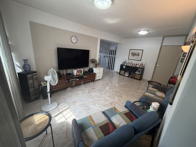 487C Tampines Street 45, 487C Tampines Street 45, 3 Bedrooms, 1,140 sqft, HDB Flat For Sale, by Zeno ., 500148821 - Living Room - PropertyGuru.com.sg