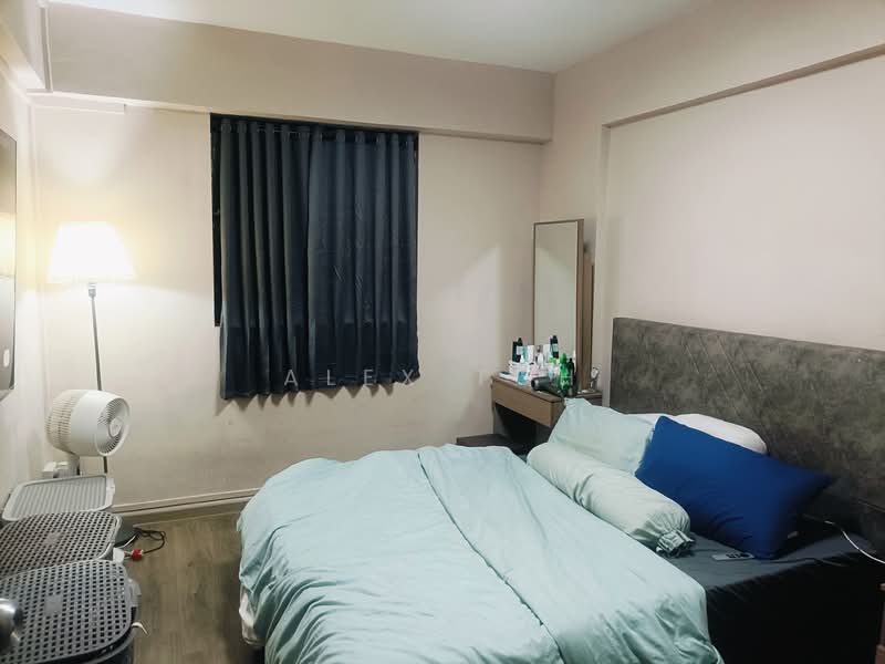 570 Ang Mo Kio Avenue 3, 570 Ang Mo Kio Avenue 3, 2 Bedrooms, 721 sqft, HDB Flat For Sale, by Alex Toh, 500148829 - Bedroom - PropertyGuru.com.sg