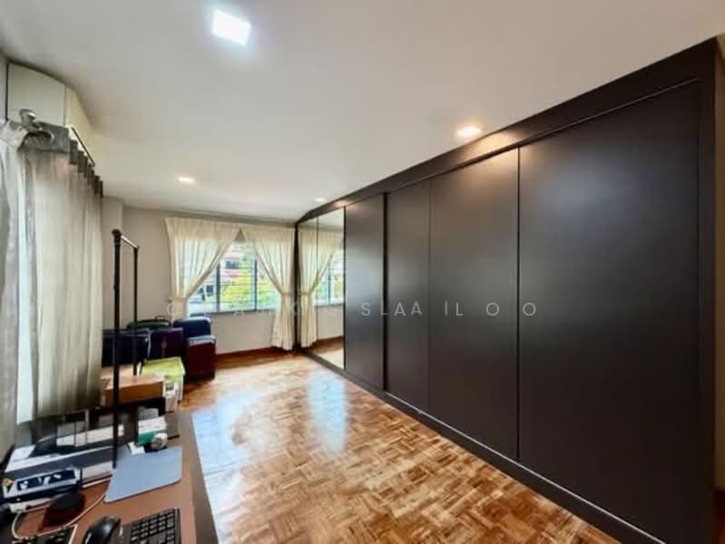 29 Dyson road, , 5 Bedrooms, 3,500 sqft, Corner Terrace For Rent, by Clarissa Loo, 500148837 - Master - PropertyGuru.com.sg