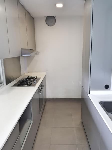 The Esta, 39 Amber Gardens, 3 Bedrooms, 1,313 sqft, Condominium For Sale, by Tziee Tan, 500148839 - Kitchen - PropertyGuru.com.sg