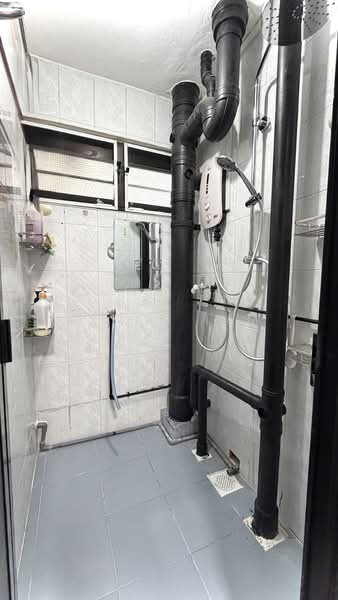 4 Ghim Moh Road, 4 Ghim Moh Road, Room Rental, 80 sqft, HDB Flat For Rent, by Kevin Lim, 500148857 - Bathroom - PropertyGuru.com.sg