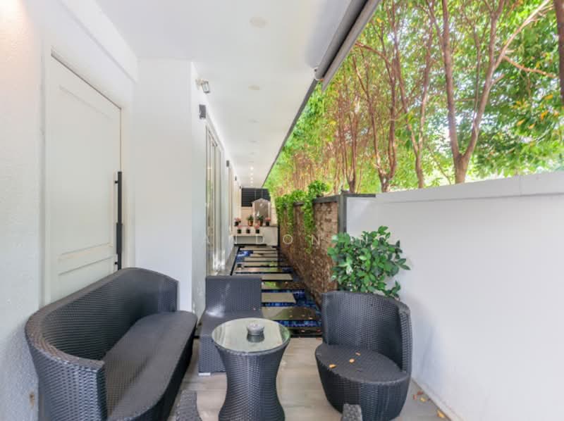 Homes at Eastwood Place, 8 Eastwood Place, 6 Bedrooms, 5,200 sqft, Terraced House For Sale, by Brandon Ng, 500148867 - Exterior - PropertyGuru.com.sg
