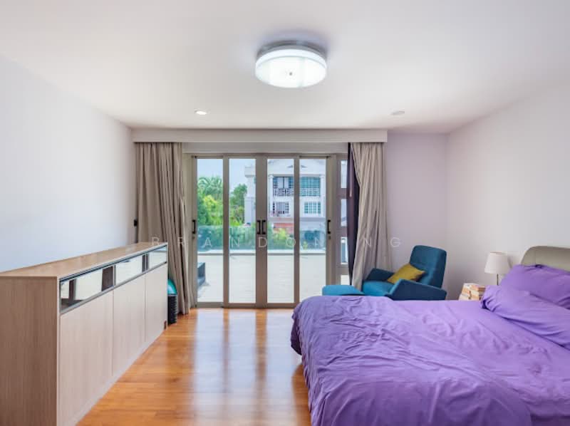 Homes at Eastwood Place, 8 Eastwood Place, 6 Bedrooms, 5,200 sqft, Terraced House For Sale, by Brandon Ng, 500148867 - Master Bedroom - PropertyGuru.com.sg