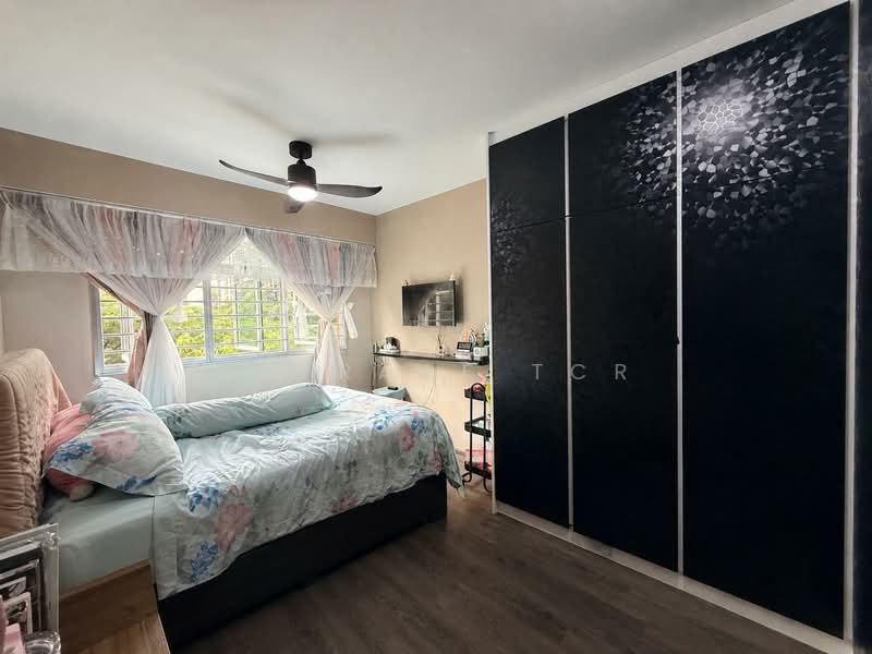 438A Bukit Batok West Avenue 8, 438A Bukit Batok West Avenue 8, 3 Bedrooms, 1,001 sqft, HDB Flat For Sale, by Asyraaf TCR, 500148883 - Bedroom - PropertyGuru.com.sg