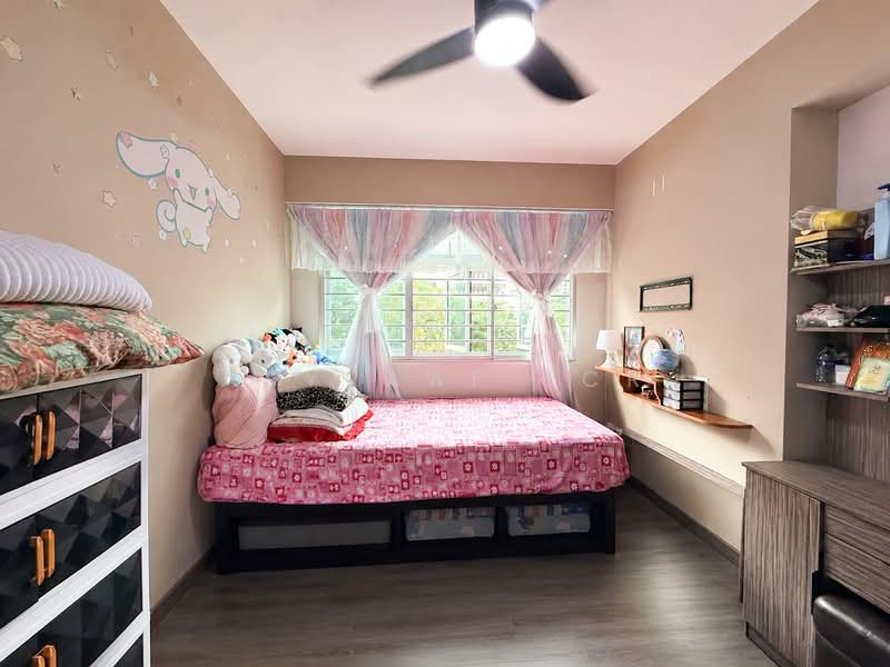 438A Bukit Batok West Avenue 8, 438A Bukit Batok West Avenue 8, 3 Bedrooms, 1,001 sqft, HDB Flat For Sale, by Asyraaf TCR, 500148883 - Bedroom - PropertyGuru.com.sg