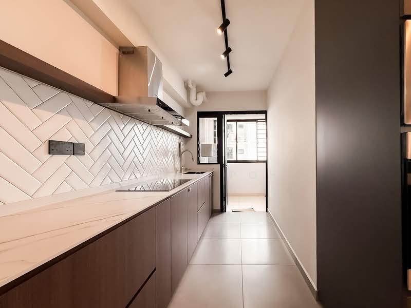 415C Northshore Drive, 415C Northshore Drive, 3 Bedrooms, 1,012 sqft, HDB Flat For Sale, by Zihao Poh, 500148897 - Kitchen - PropertyGuru.com.sg