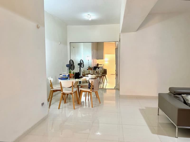 Hillcrest Arcadia, 257 Arcadia Road, 1 Bedroom, 926 sqft, Condominium For Sale, by Christine Low, 500148917 - Dining Room - PropertyGuru.com.sg
