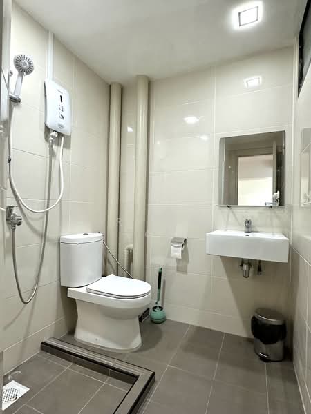 Hillcrest Arcadia, 257 Arcadia Road, 1 Bedroom, 926 sqft, Condominium For Sale, by Christine Low, 500148917 - Bathroom - PropertyGuru.com.sg