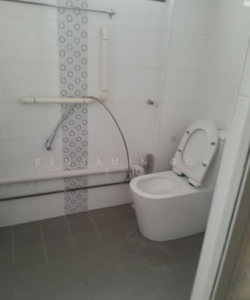 516 Jurong West Street 52, 516 Jurong West Street 52, Room Rental, 150 sqft, HDB Flat For Rent, by Benjamin Goh L H, 500148918 - Bathroom - PropertyGuru.com.sg