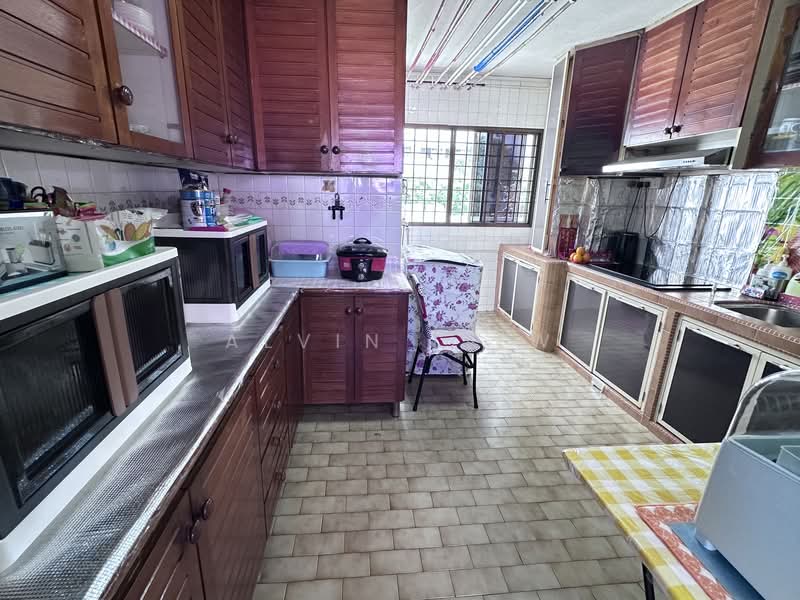 238 Hougang Avenue 1, 238 Hougang Avenue 1, 3 Bedrooms, 1,485 sqft, HDB Flat For Sale, by Alvin Liew, 500148919 - Kitchen - PropertyGuru.com.sg
