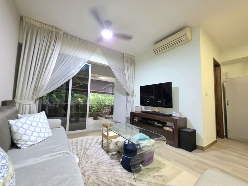 Sophia Residence, 5 Sophia Road, 3 Bedrooms, 1,991 sqft, Condominium For Sale, by Wayne Joseph Ong 王伟洋, 500148924 - Living Room - PropertyGuru.com.sg