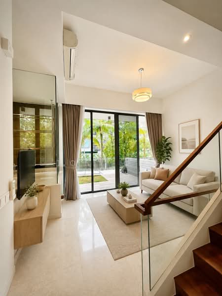 Alana, Sunrise Terrace, 4 Bedrooms, 3,122 sqft, Terraced House For Sale, by Tony Ong, 500148925 - Living Room - PropertyGuru.com.sg