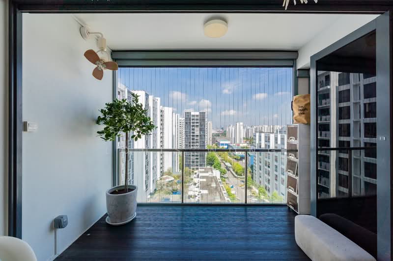 Waterbank at Dakota, 84 Dakota Crescent, 2 Bedrooms, 883 sqft, Condominium For Sale, by Louis Wong, 500148926 - Balcony - PropertyGuru.com.sg