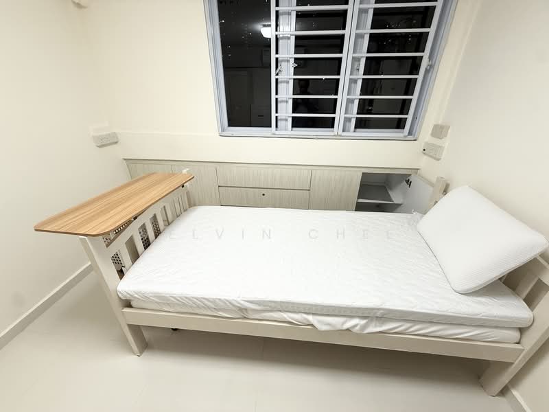 354 Clementi Avenue 2, 354 Clementi Avenue 2, Room Rental, 120 sqft, HDB Flat For Rent, by Melvin Chee, 500148928 - Bedroom - PropertyGuru.com.sg