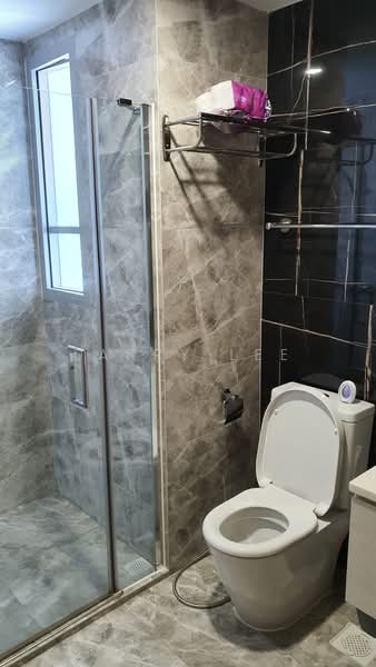 The Santorini, Tampines Street 86, 1 Bedroom, 660 sqft, Condominium For Rent, by Larry Lee, 500148929 - Bathroom - PropertyGuru.com.sg