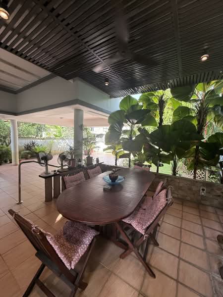 10A Mount Sinai lane, , 6 Bedrooms, 6,000 sqft, Bungalow House For Sale, by Juita Tan, 500148949 - Exterior - PropertyGuru.com.sg