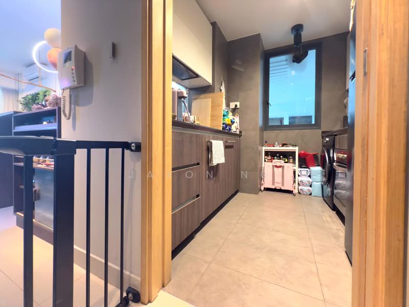 Parc Olympia, 50 Flora Drive, 2 Bedrooms, 797 sqft, Condominium For Sale, by Jaxon Ng, 500148980 - Kitchen - PropertyGuru.com.sg