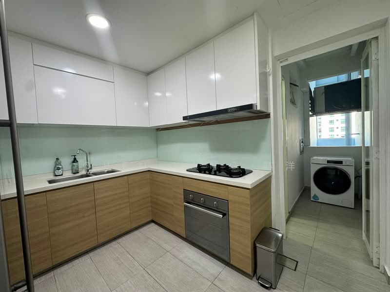 La Crystal, 160 Killiney Road, 3 Bedrooms, 1,259 sqft, Condominium For Rent, by Chen Yang 陈洋, 500148988 - Kitchen - PropertyGuru.com.sg