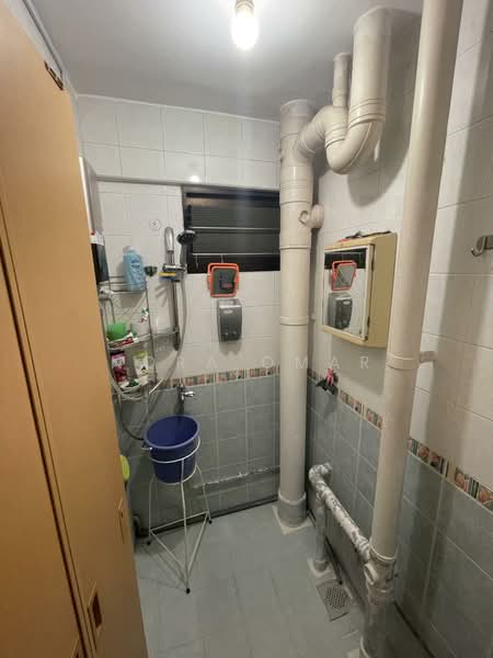 68 Geylang Bahru, 68 Geylang Bahru, Room Rental, 200 sqft, HDB Flat For Rent, by Nora Omar, 500149000 - Bathroom - PropertyGuru.com.sg