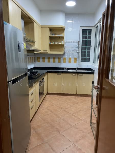 The Floravale, 232 Westwood Avenue, 3 Bedrooms, 1,238 sqft, Executive Condominium For Rent, by Renu Mahesh, 500149010 - Kitchen - PropertyGuru.com.sg