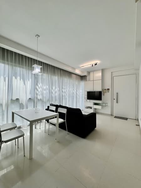 Pinnacle 16, 16 Shan Road, 1 Bedroom, 581 sqft, Condominium For Rent, by Lim Willy, 500149013 - Living Room - PropertyGuru.com.sg