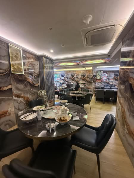Bugis Point, 530 North Bridge Road, Beach Road / Bugis / Rochor, 2,142 sqft, Food & Beverage For Rent, by Jean Lim, 500149023 - Dining Room - CommercialGuru.com.sg