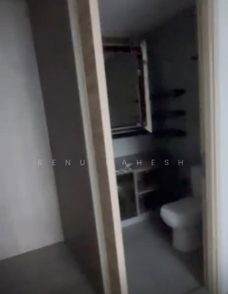 Stars of Kovan, 984 Upper Serangoon Road, 2 Bedrooms, 743 sqft, Condominium For Rent, by Renu Mahesh, 500149035 - Bathroom - PropertyGuru.com.sg