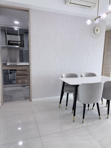 Stars of Kovan, 984 Upper Serangoon Road, 2 Bedrooms, 743 sqft, Condominium For Rent, by Renu Mahesh, 500149035 - Dining Room - PropertyGuru.com.sg