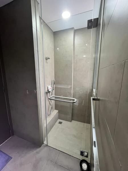 Stratum, 80 Elias Road, 2 Bedrooms, 766 sqft, Condominium For Rent, by Lynn Hope Tan, 500149050 - Bathroom - PropertyGuru.com.sg
