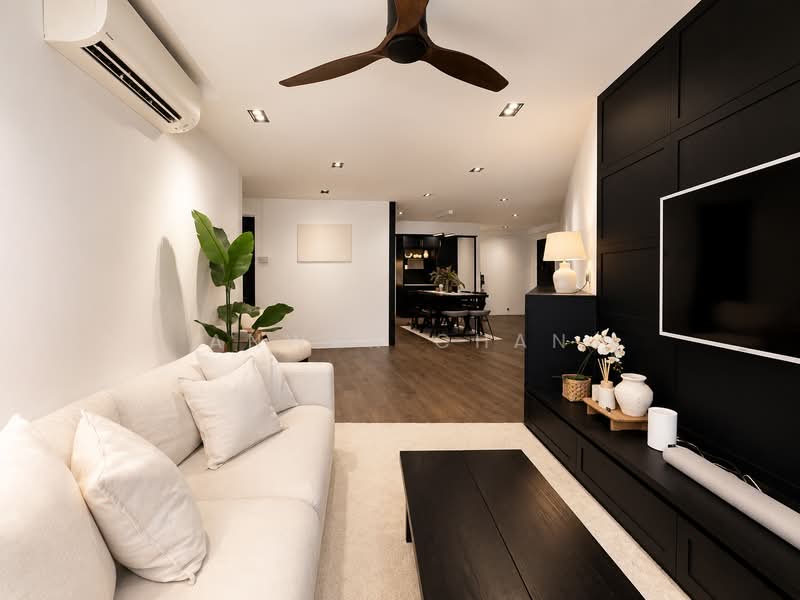 474 Segar Road, 474 Segar Road, 4 Bedrooms, 1,377 sqft, HDB Flat For Sale, by Anwar Chan, 500149057 - Living Room - PropertyGuru.com.sg