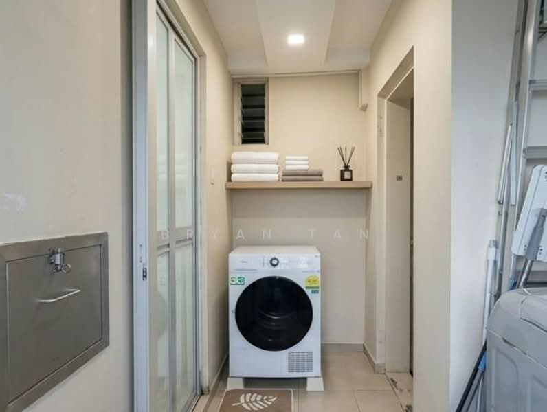 Rio Vista, 10 Upper Serangoon View, 3 Bedrooms, 1,249 sqft, Condominium For Sale, by Bryan Tan, 500149061 - Interior - PropertyGuru.com.sg